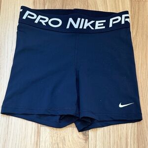 Nike Pro Shorts 4"
